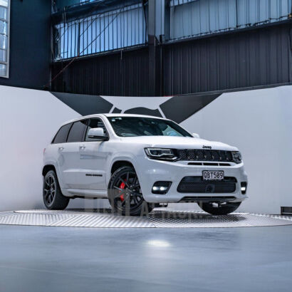 Body Kit TRACKHAWK SRT Styl - Zderzak Przedni i Tylny, Poszerzenia, Dyfuzor, Progi (GRAND CHEROKEE 14-21)