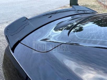 Rear Spoiler - V-Style - Gloss Black (MUSTANG 15-23)