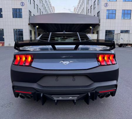 DARKHORSE Style Rear Spoiler Performance w/Gurney Flap - Gloss Black (MUSTANG 24-25)