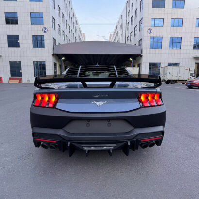 Rear Spoiler Performance w/Gurney Flap - Gloss Black - Dark Horse Style (MUSTANG 24-25)