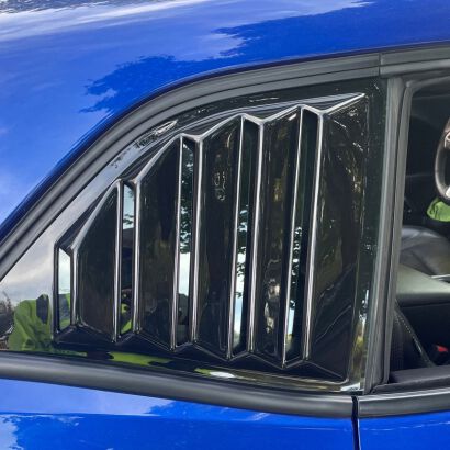 JGD ATTACK! - Rear Window Louvers - Gloss Black (CHALLENGER 08-21)