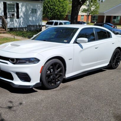 Rocker Panels - Matte Black (CHARGER 15-23 SRT)