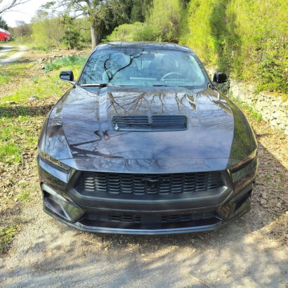 GT Style Hood Scoop - Gloss Black (MUSTANG 24-25)