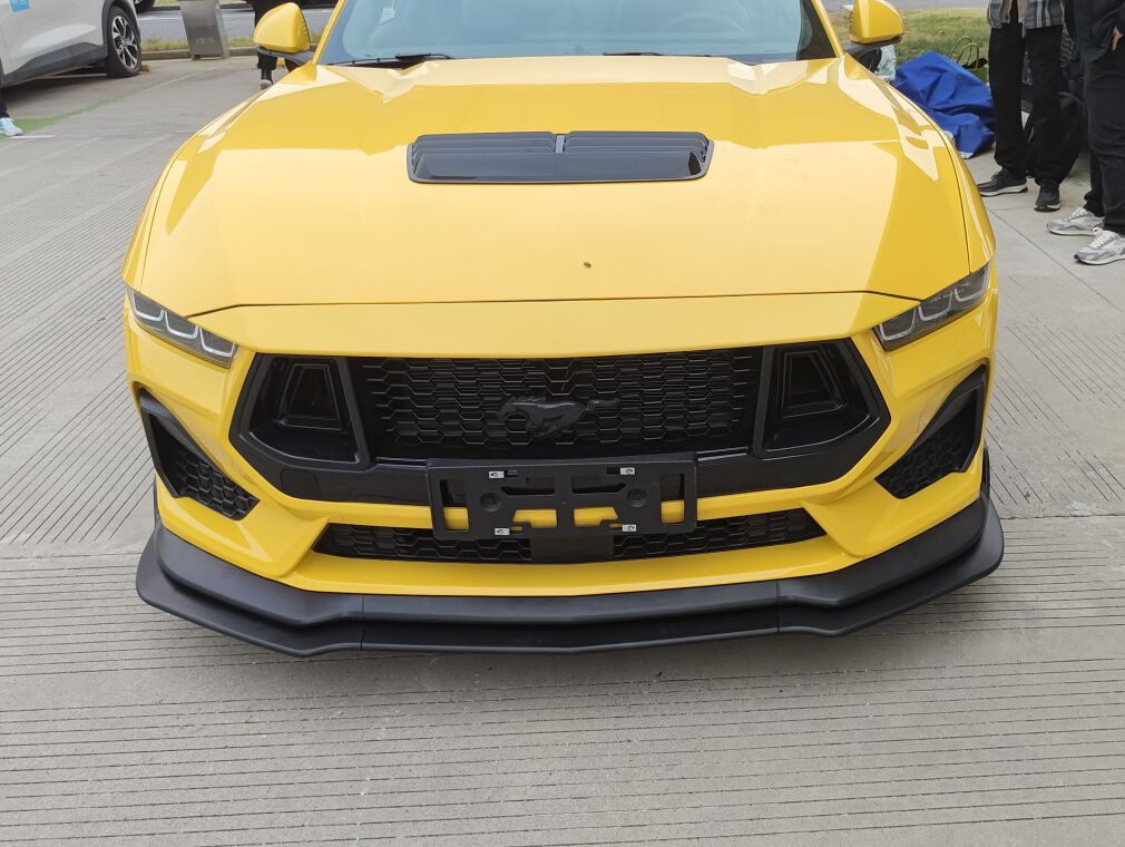 Chin Spoiler Dokładka Zderzaka - Czarny Mat (MUSTANG 24-25 GT, Ecoboost)