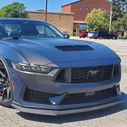 DARK HORSE Style Aluminum Hood With Hood Vent (MUSTANG 24-25)