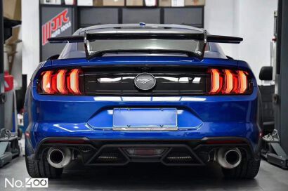 Rear Bumper - Premium Version (MUSTANG 18-23 Ecoboost, GT)