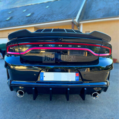 SRT 2021 Style Rear Bumper + Diffuser With Fins (CHARGER 15-23)