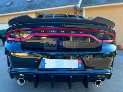 SRT 2021 Style Rear Bumper + Diffuser With Fins (CHARGER 15-23)