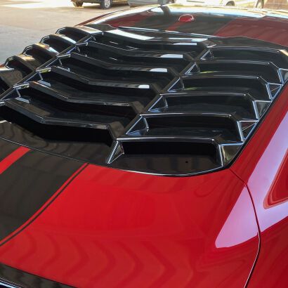 LV Style Rear Window Louvers - Gloss Black (MUSTANG 15-22 Fastback)