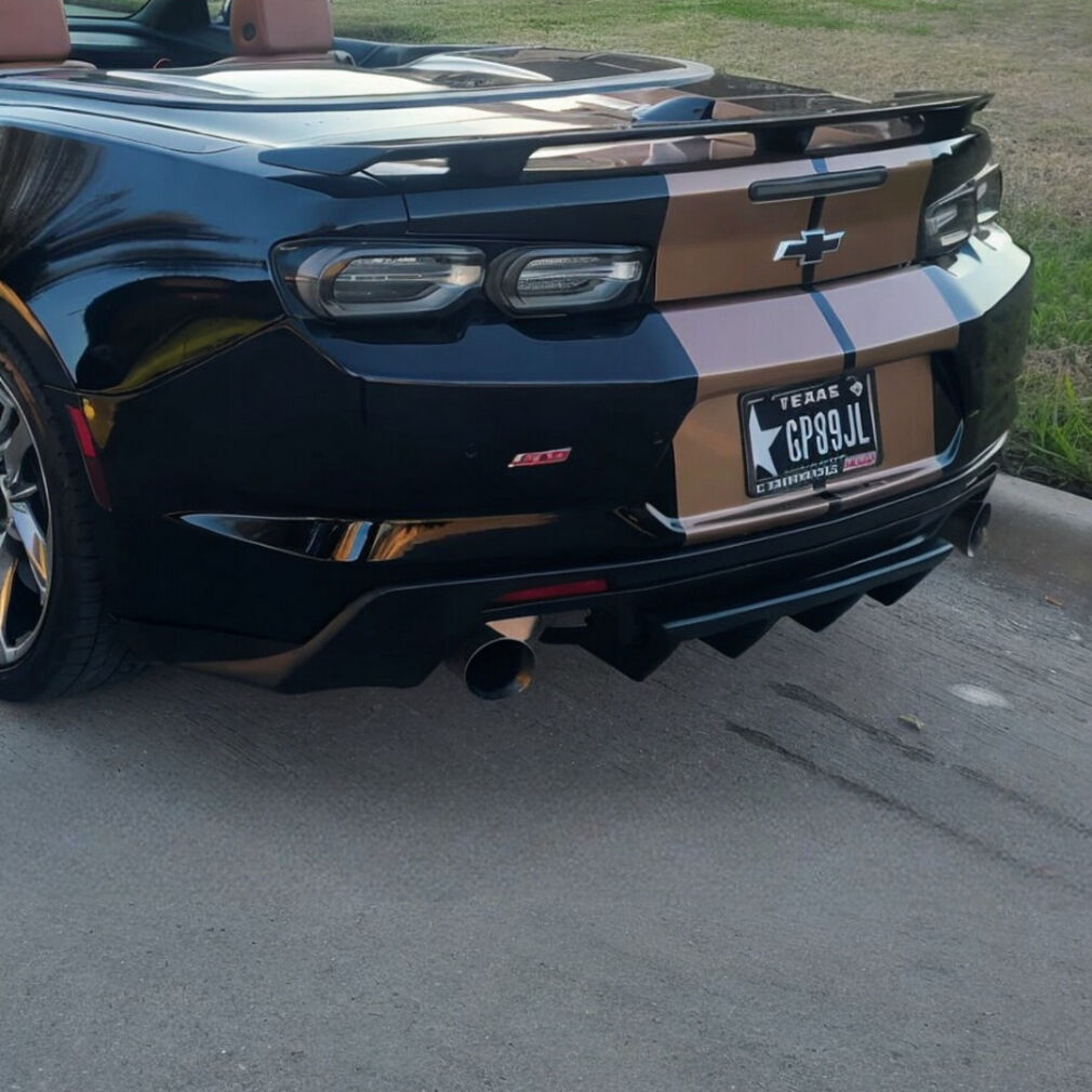 Quad-Exhaust Rear Diffuser with Fins - ZL1/SS Style (CAMARO 16-23)