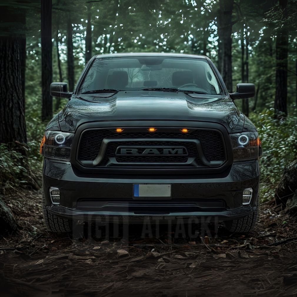 Upper Grille with LED – Rebel Style – Matte Black (RAM 1500 13-18)