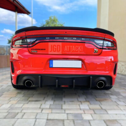 Dyfuzor Tylnego Zderzaka z Płetwami – Czarny Mat (CHARGER 20-23 Wide Body)