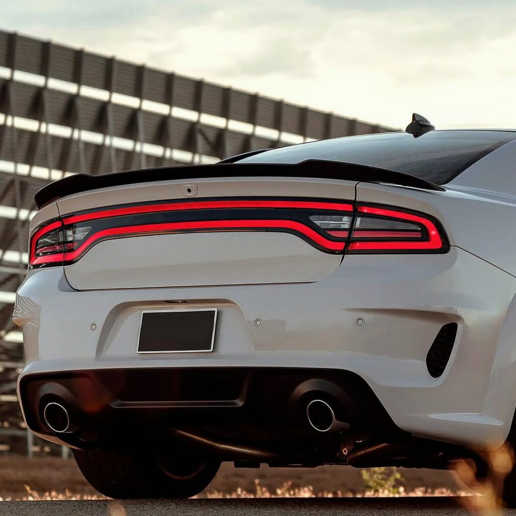 Rear Spoiler - Gloss Black - SRT8 Hellcat Style (CHARGER 15-23)