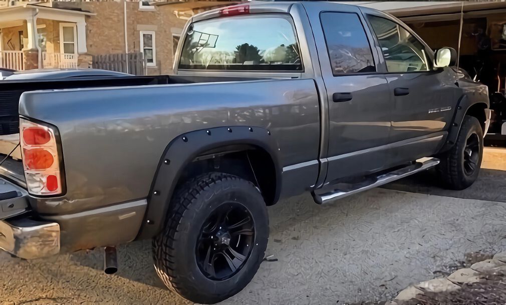 Pocket Rivet Style Fender Flares - Textured (RAM 1500 2500 3500 02-08)