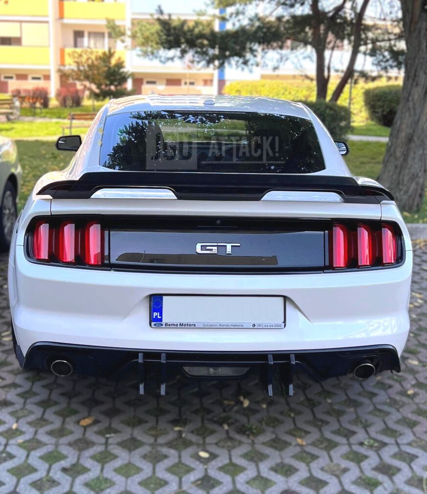 Dyfuzor Tylnego Zderzaka SPEED - Pojedyncze/Podwójne Końcówki (MUSTANG 15-17 GT Premium, EcoBoost Premium)