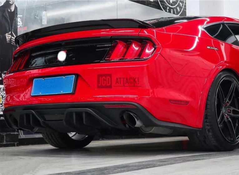 RTR Style Single Hole Exhaust Rear Diffuser (MUSTANG 15-17 GT Premium, EcoBoost Premium)