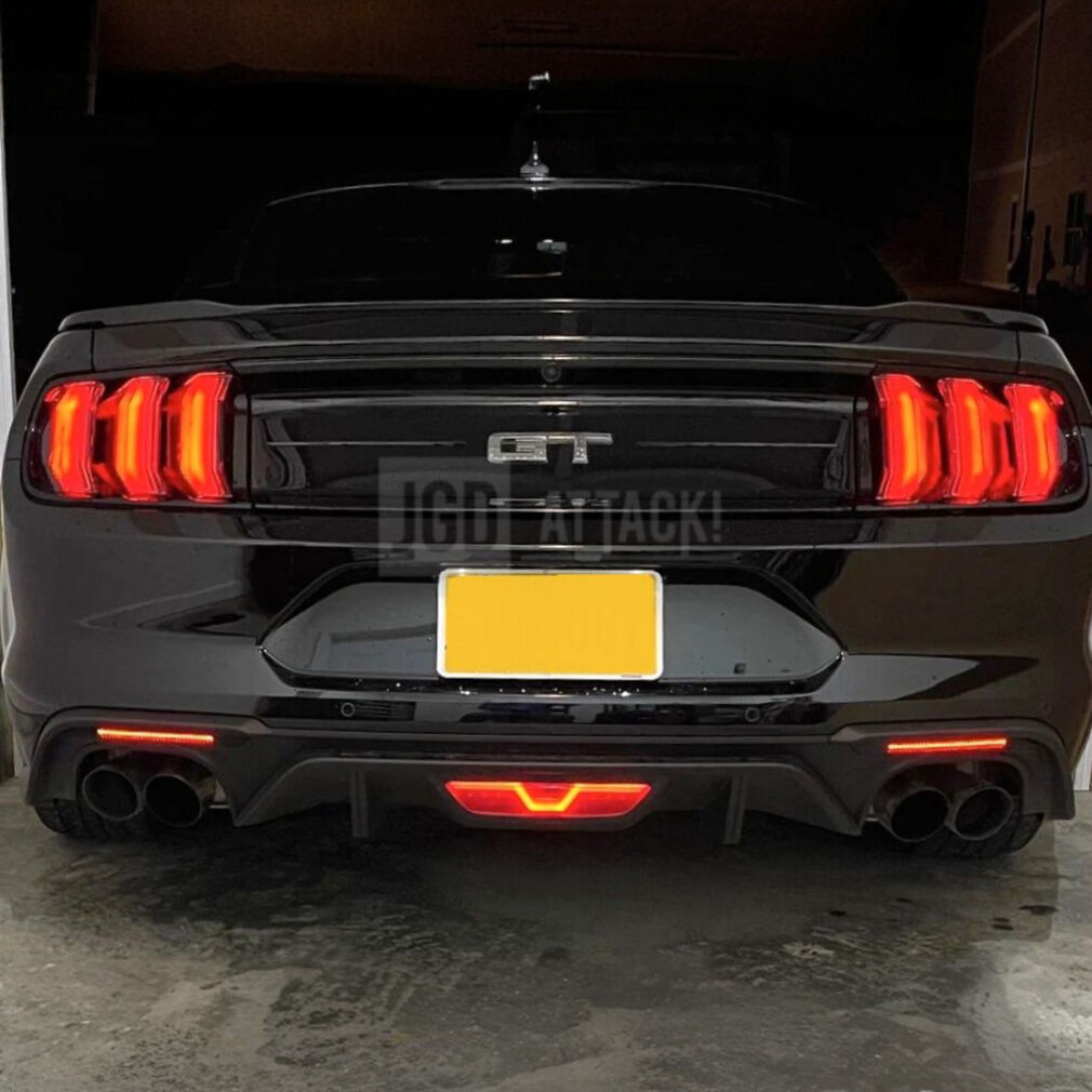 Światła LED Tylnego Zderzaka/Dyfuzora Kpl.  (MUSTANG 18-25)