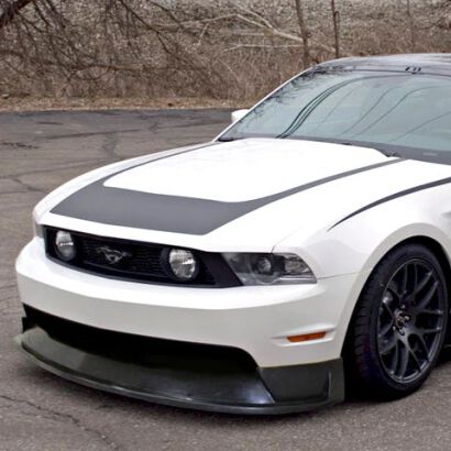 Chin Spoiler Przedniego Zderzaka ST Styl (MUSTANG 10-12 V8)