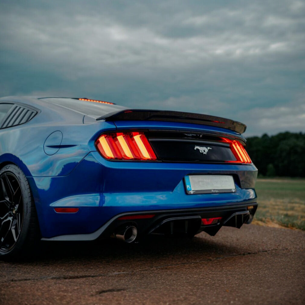 Spoiler Tylnej Klapy - GT350 Styl - Czarny Połysk (MUSTANG 15-23 Fastback)