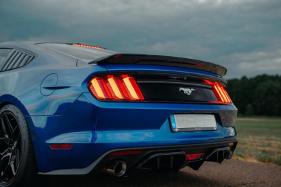 Spoiler Tylnej Klapy - GT350 Styl - Czarny Połysk (MUSTANG 15-23 Fastback)